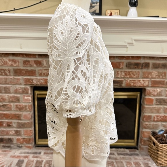 NWOT Express White Lace Puff Sleeve Blouse w/ Attached White Tank / XS - Picture 6 of 11